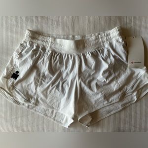 Lululemon Hottie Hot LR Short 4” lined shorts -White Size 12